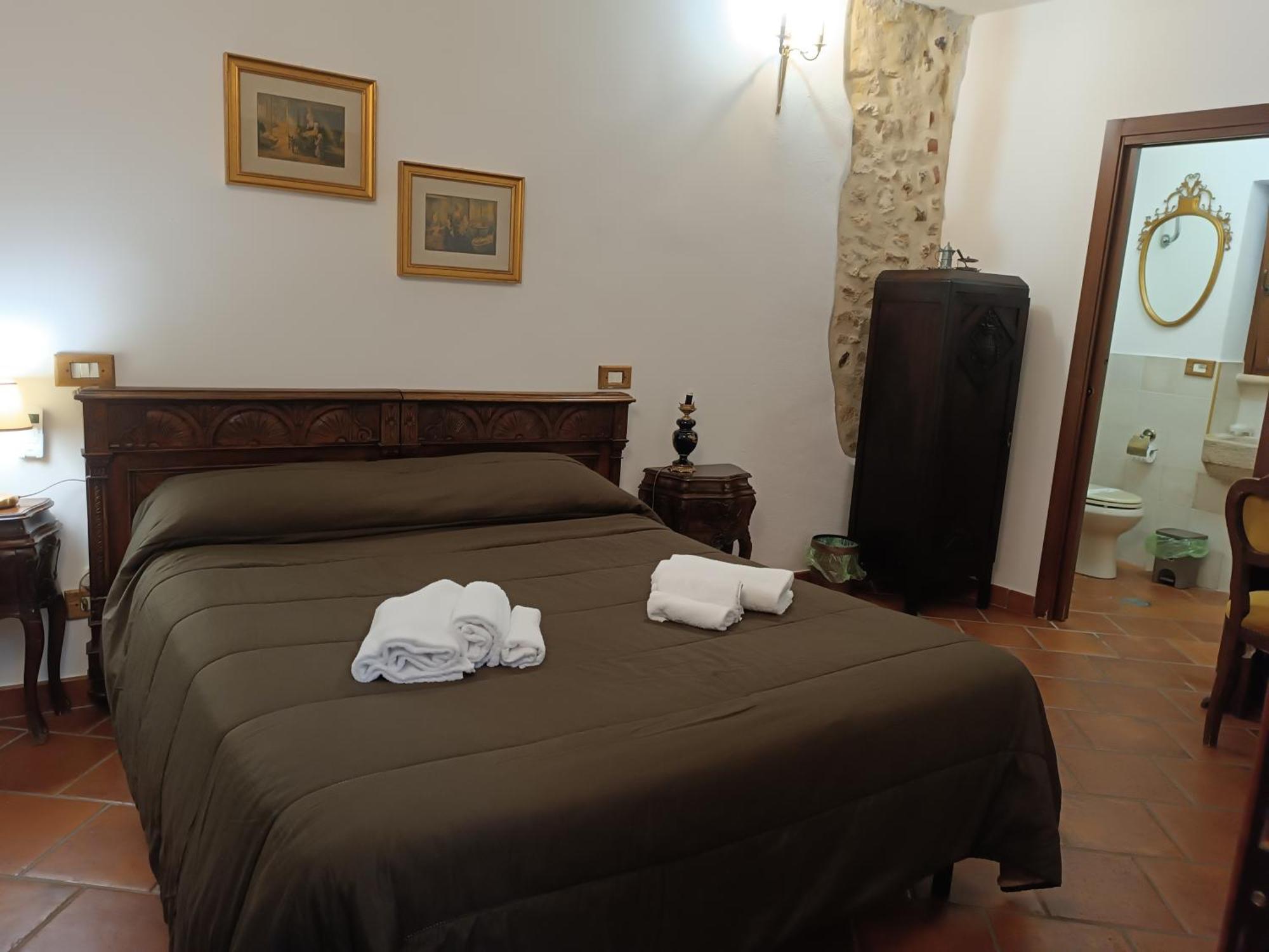 La Rupe Bed And Breakfast Norma Стая снимка