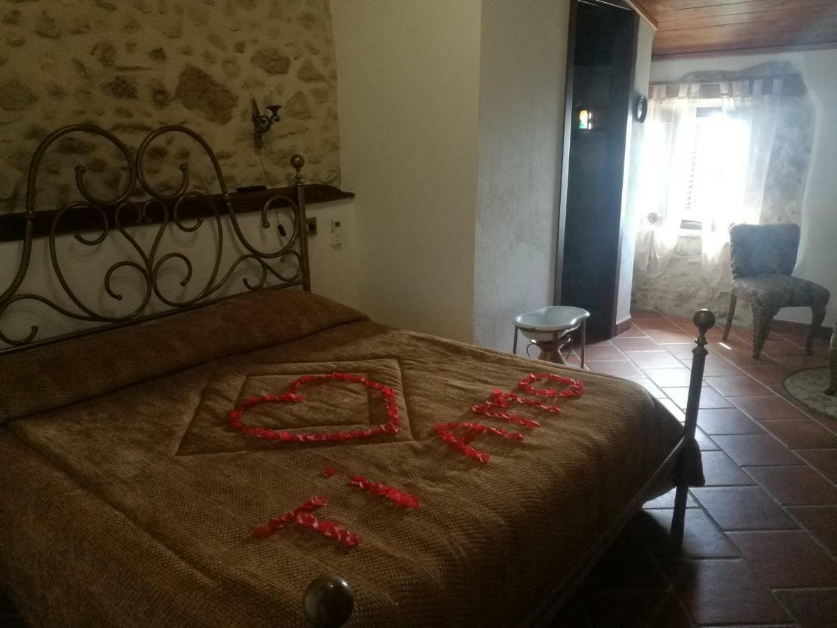 La Rupe Bed And Breakfast Norma Екстериор снимка