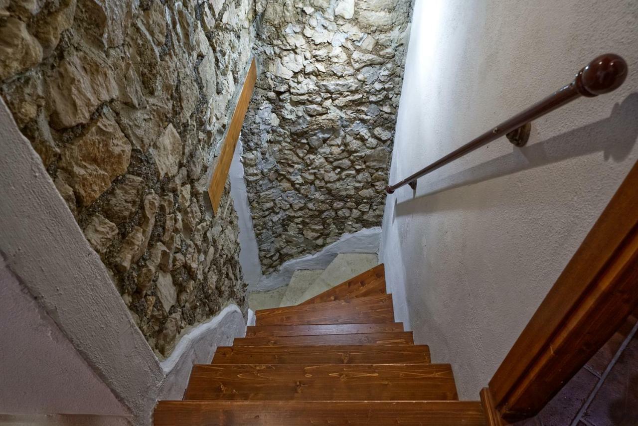 La Rupe Bed And Breakfast Norma Екстериор снимка